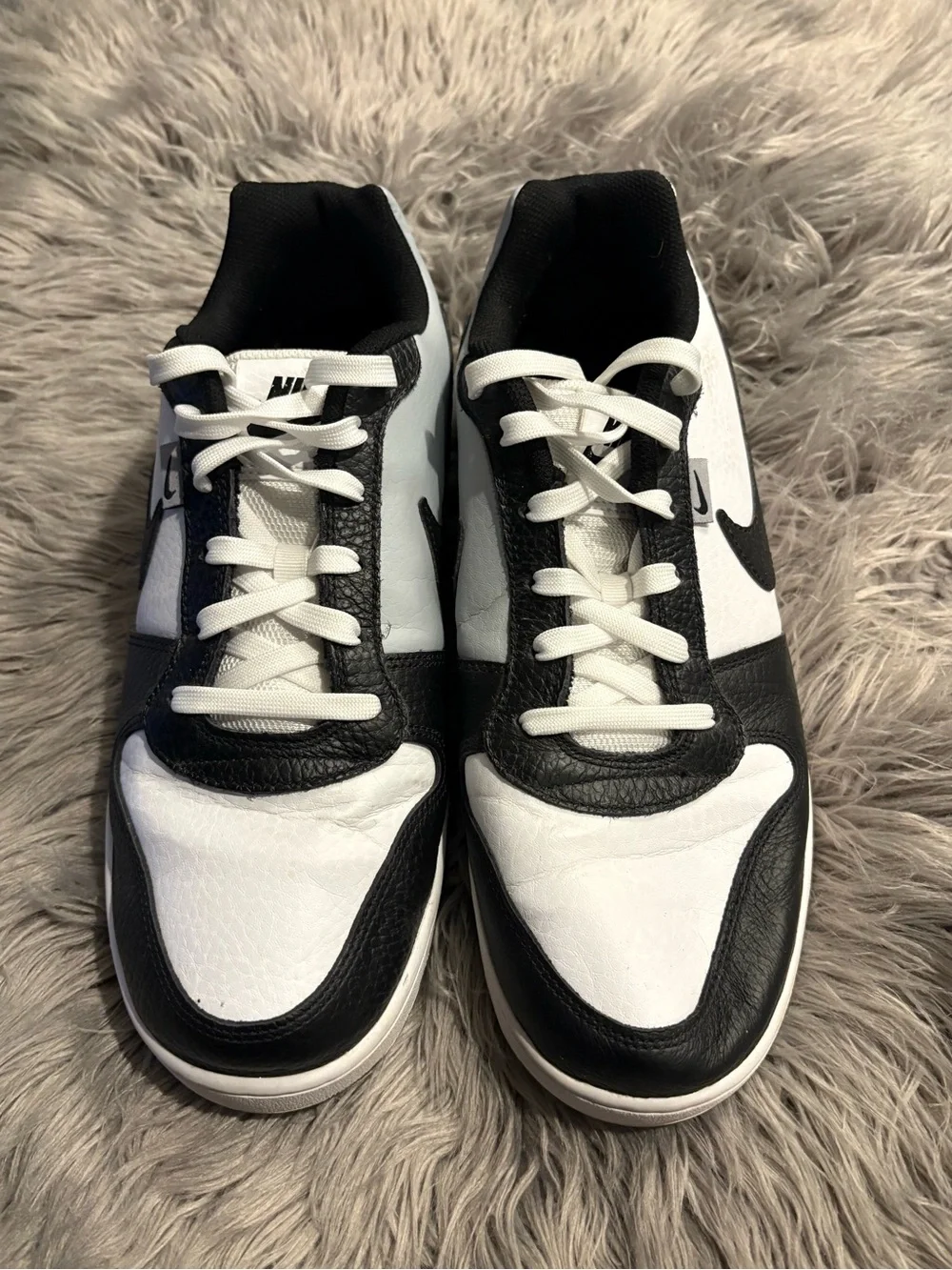 Nike Men’s Low-Top Casual Sneakers in Black and Gray Sz 11